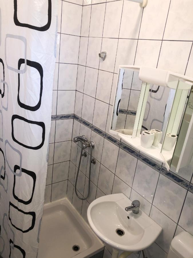 Apartments Damir 2838 Lopar Bilik gambar
