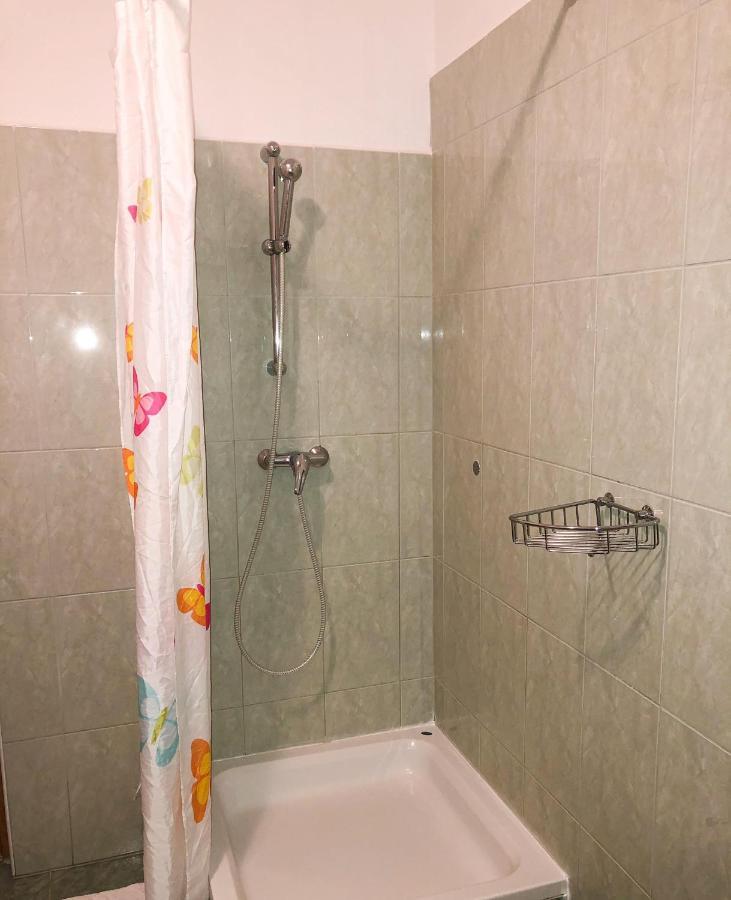 Apartments Damir 2838 Lopar Bilik gambar