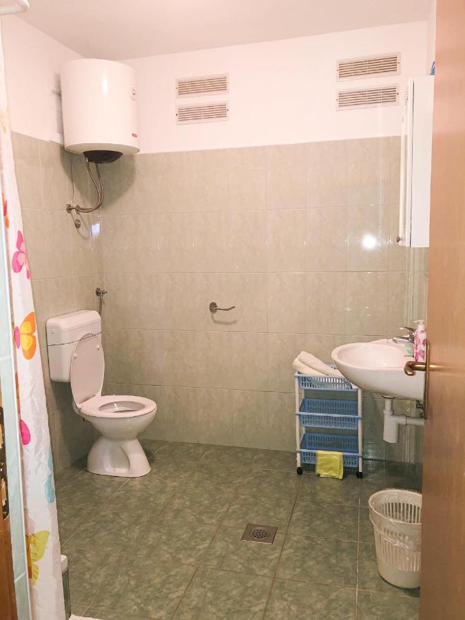 Apartments Damir 2838 Lopar Bilik gambar